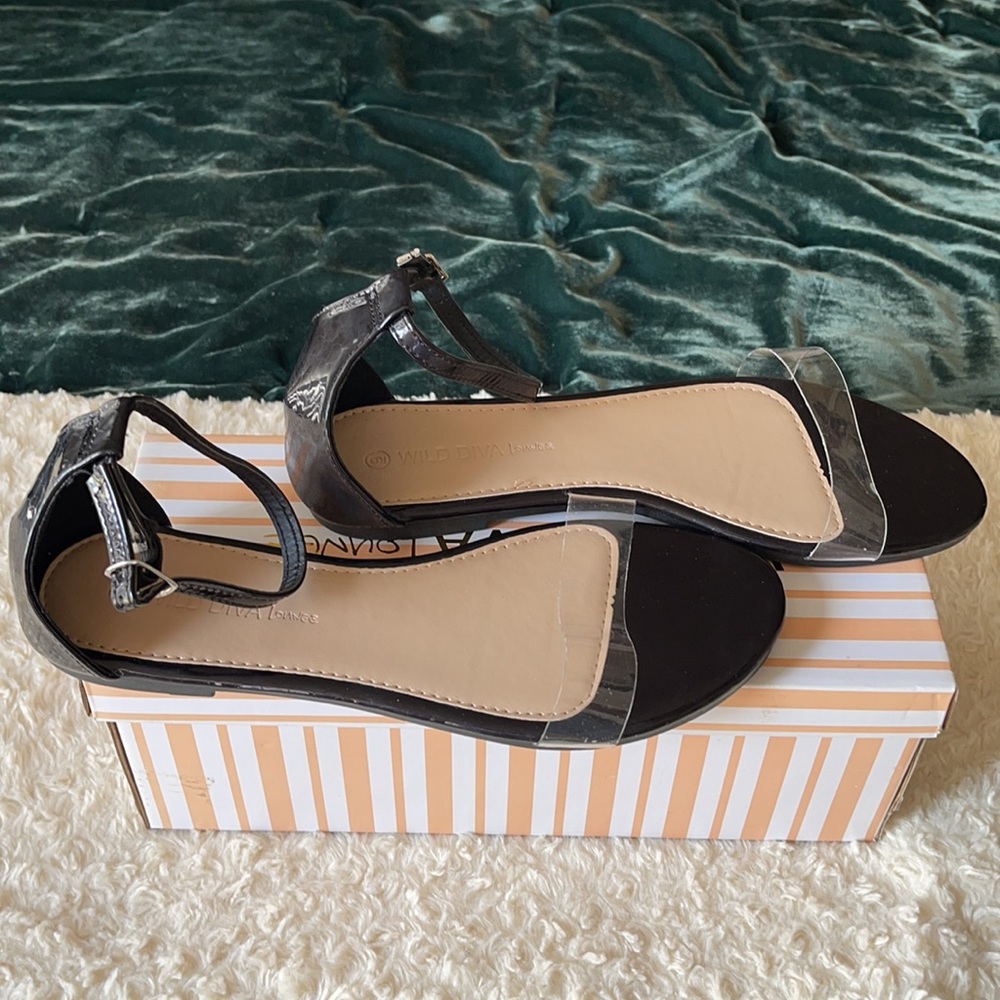 Sandals - Picture 2 of 2